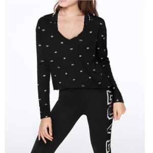 •VS PINK• lip print crop tee